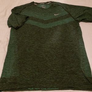 Nike Unisex Drifit Tee